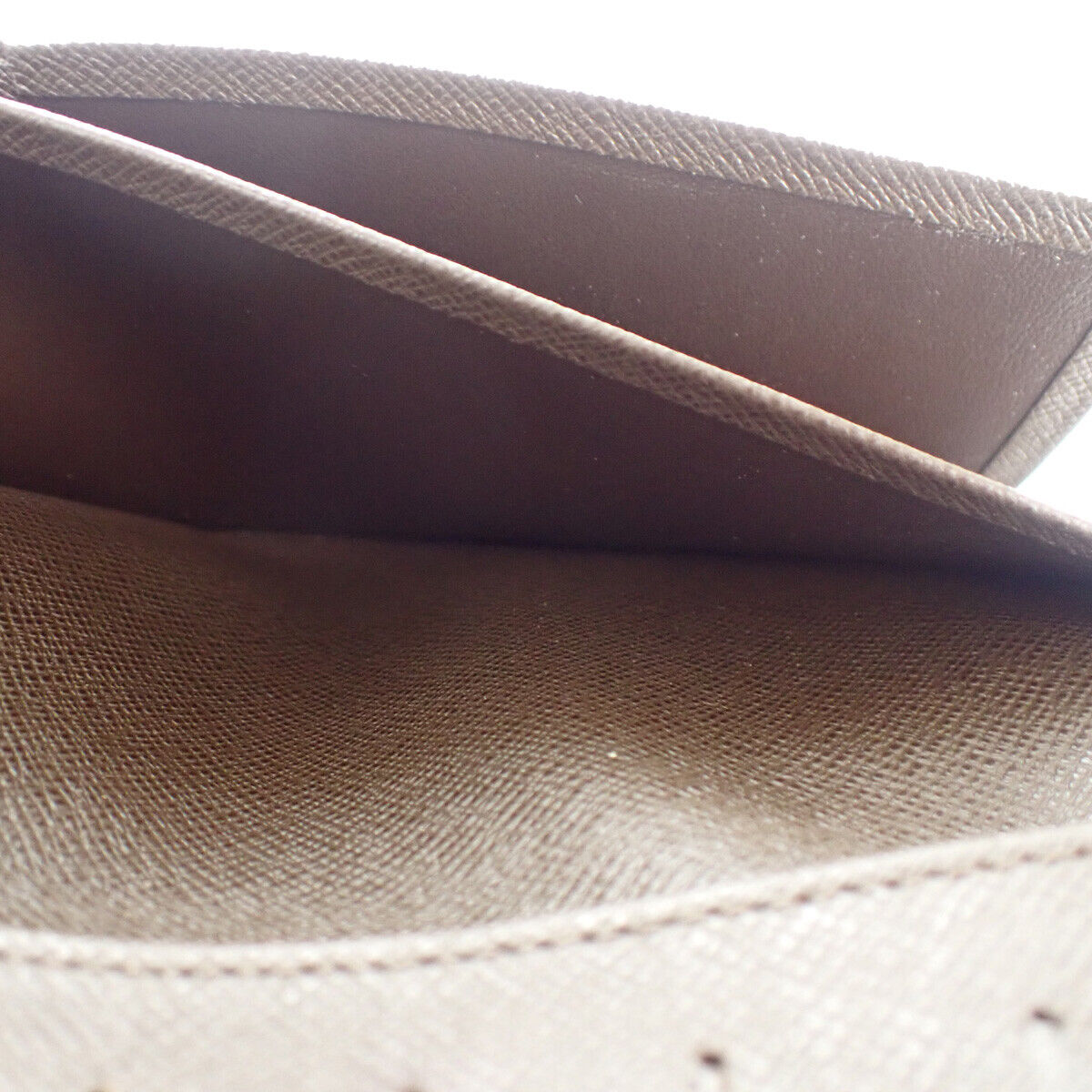 LOUIS VUITTON Porte Valeurs Cartes Credit Long Wallet Taiga Brown M30392 02YA409