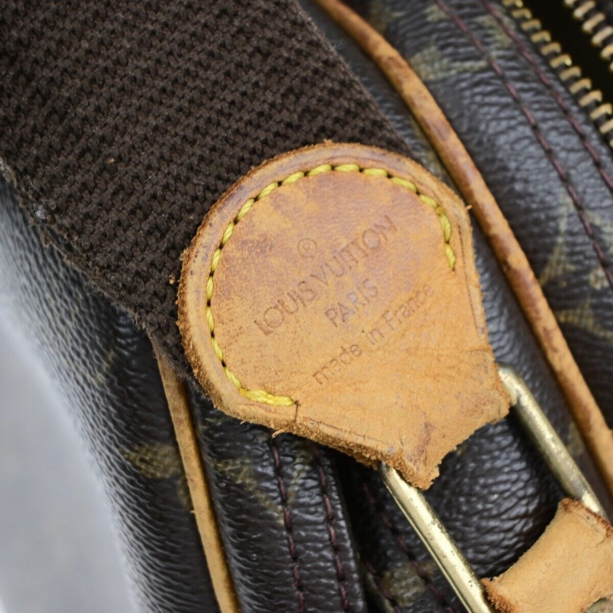 LOUIS VUITTON Reporter PM Crossbody Shoulder Bag Monogram Leather M45254 68EC903