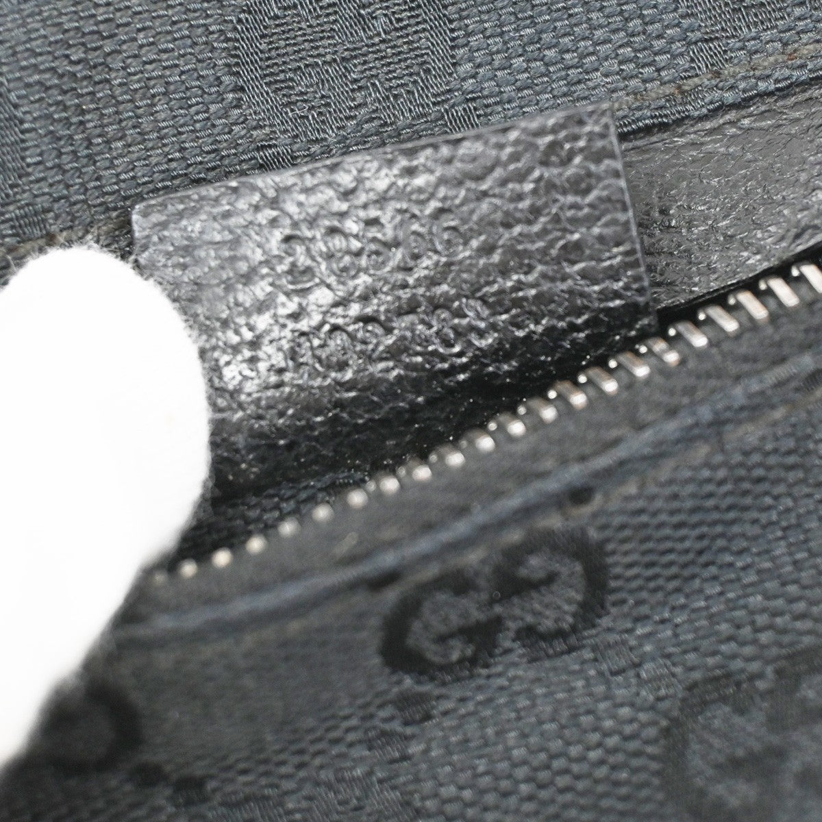 GUCCI Logo GG Pattern Mini Waist Belt Bag Canvas Leather Black SHW Italy 85KC747