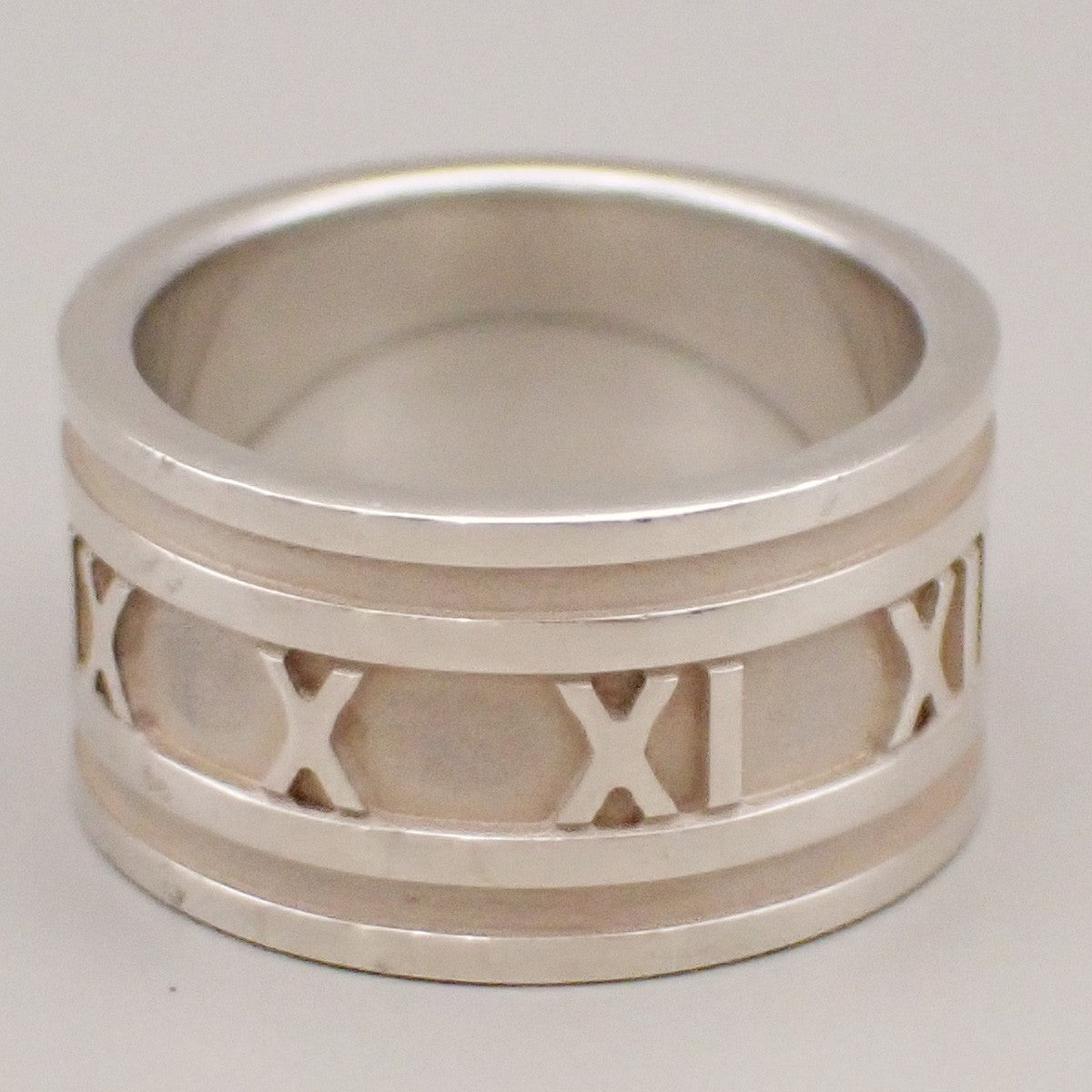 Tiffany & Co. Logo Atlas Ring US #8.5 Silver 925 Roman Numerals 09YH730