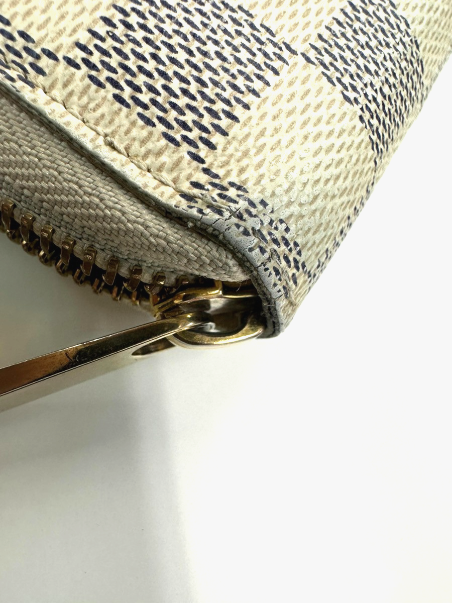 LOUIS VUITTON Zippy Long Wallet Damier Azur Leather White Spain N60019 67KD007