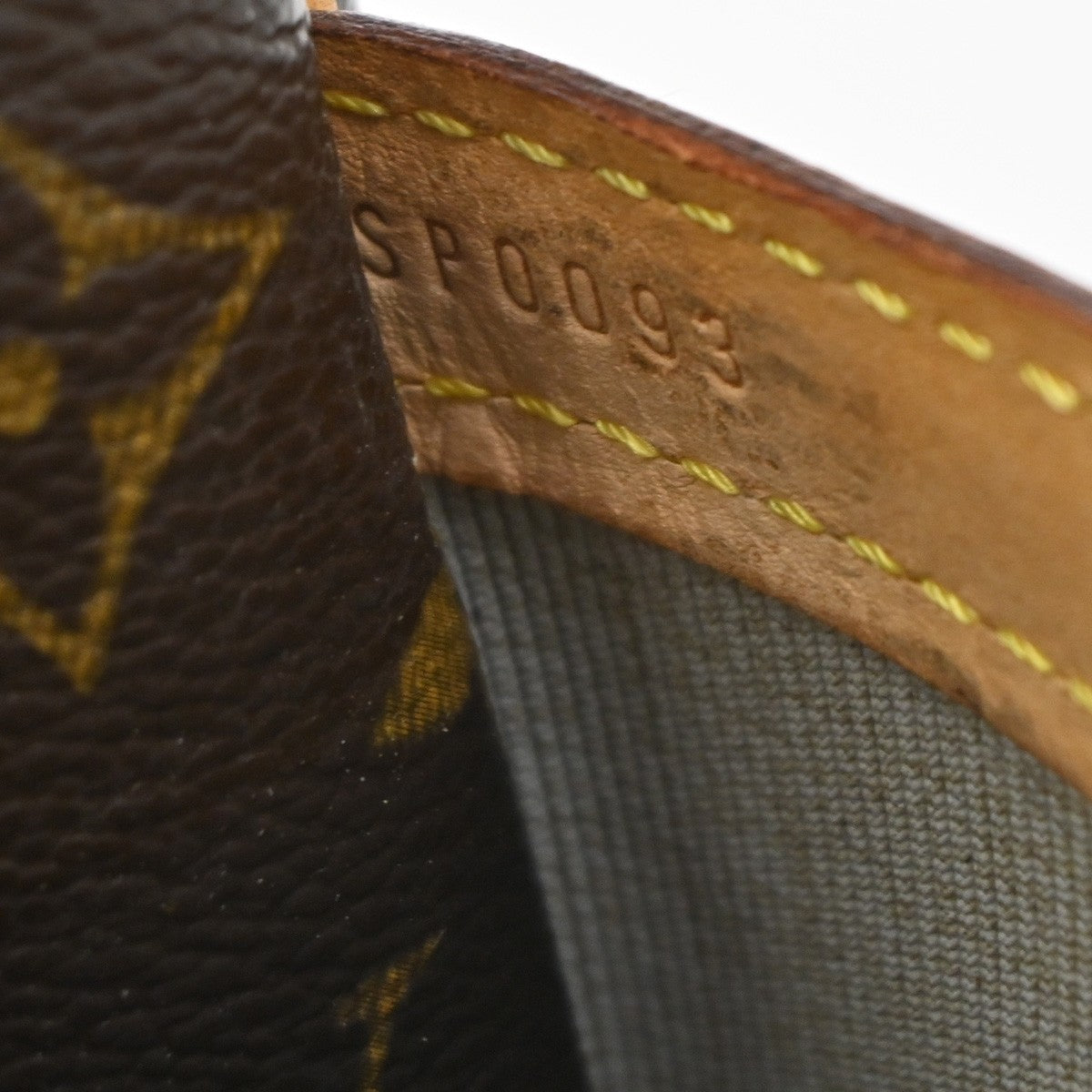 LOUIS VUITTON Reporter Crossbody Shoulder Bag Monogram Leather BN M45254 13TA495