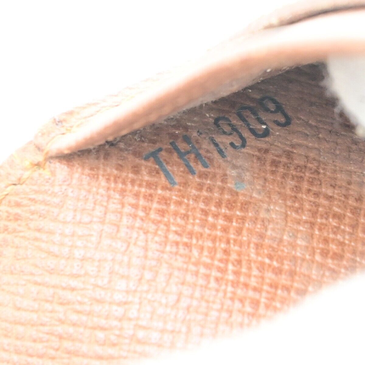 LOUIS VUITTON International Long Trifold Wallet Monogram Brown M61215 02EB176