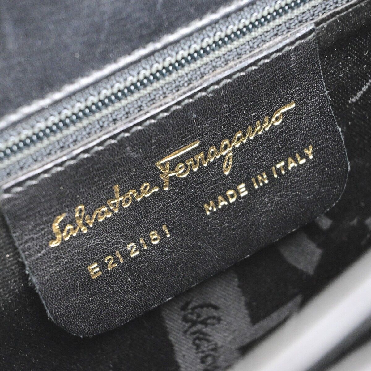SALVATORE FERRAGAMO 2Way Gancini Shoulder Hand Bag Leather Black Gold 87EC640