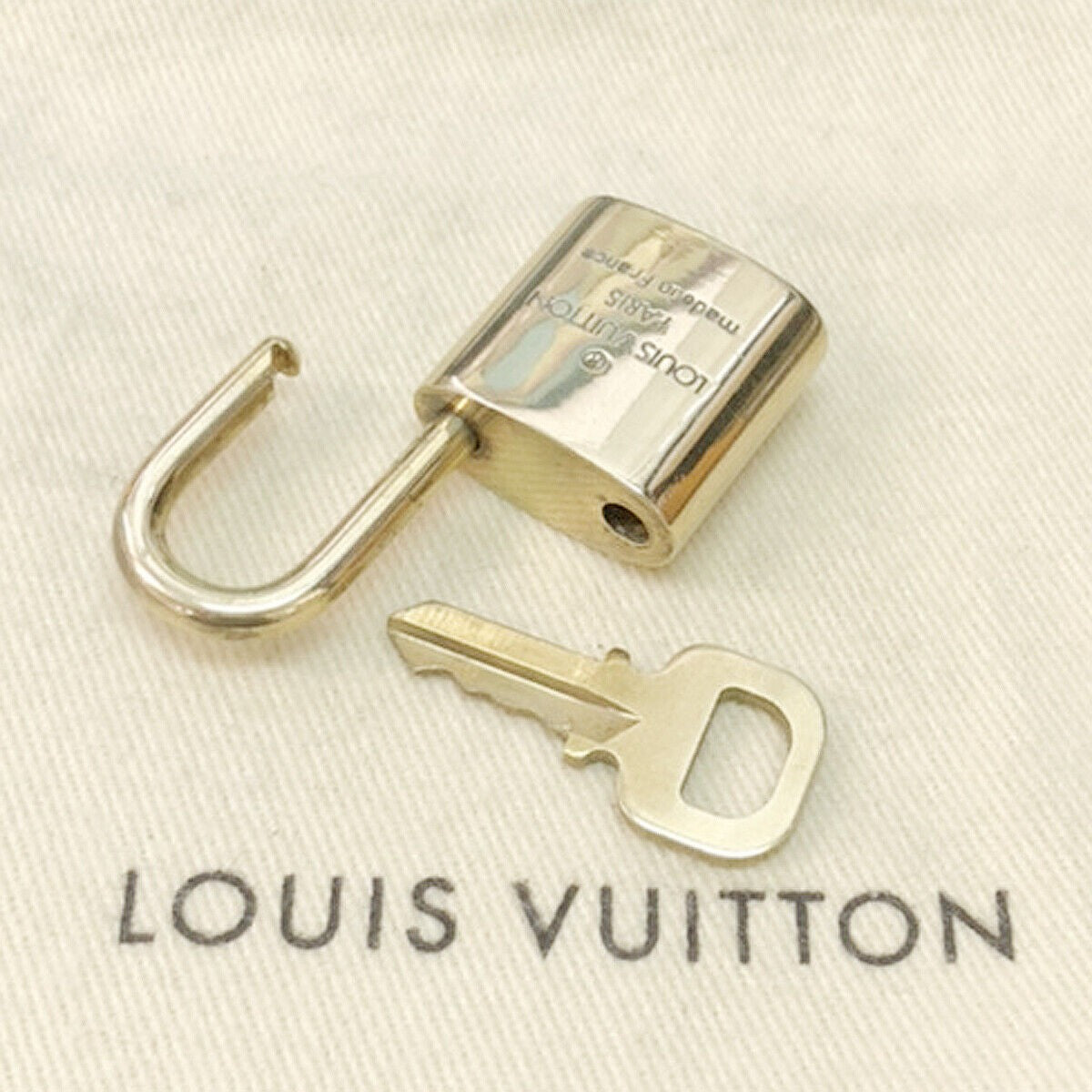 LOUIS VUITTON LV 10 SET PADLOCK KEY CHARM CADENA GOLD-PLATED FRANCE 34JF228