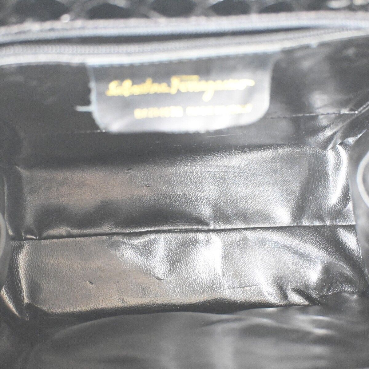 SALVATORE FERRAGAMO Logo Vara Hand Bag Embossing Leather Black Gold 32FA281