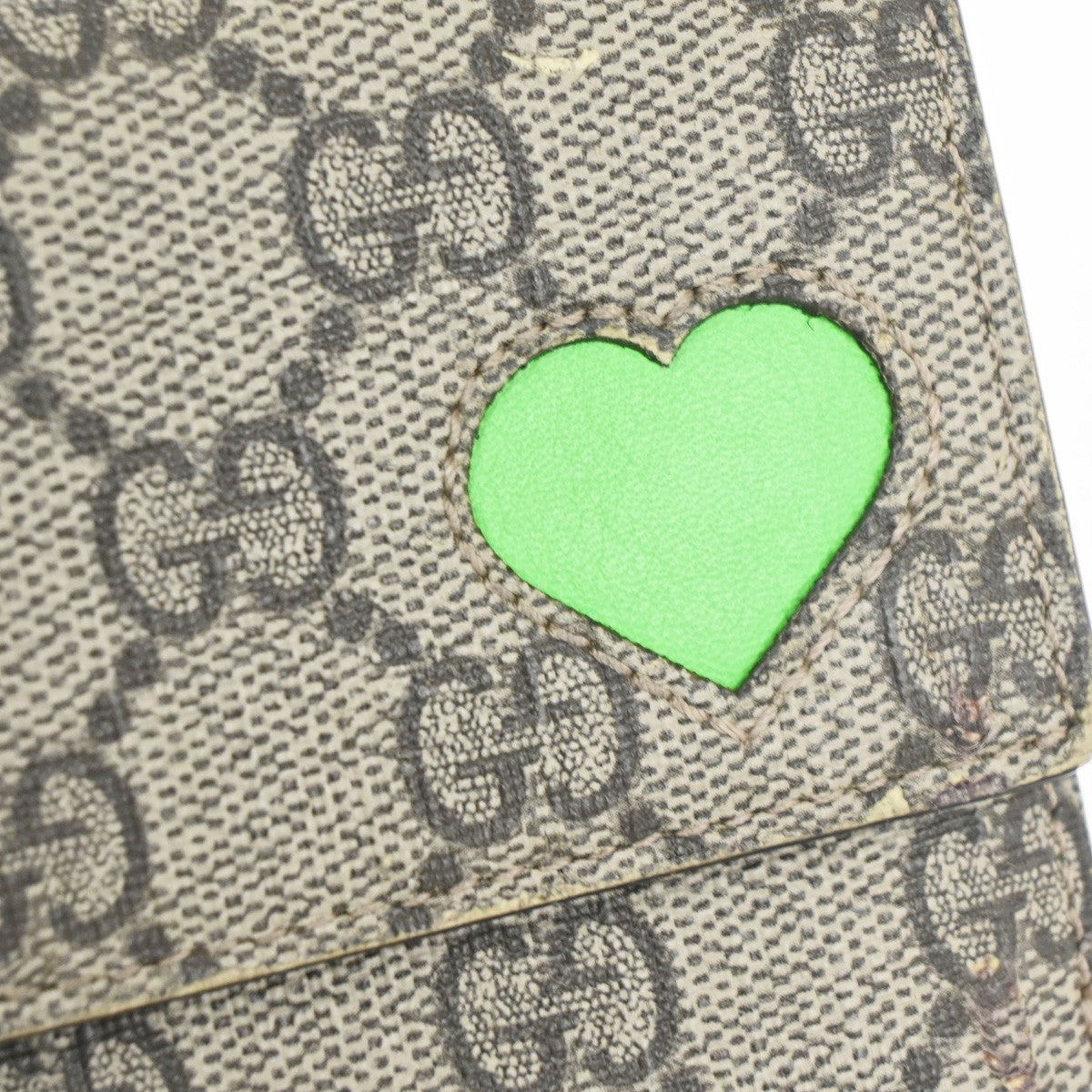 GUCCI GG heart Bifold Long Wallet Supreme Leather Green Beige GHW 01KC911