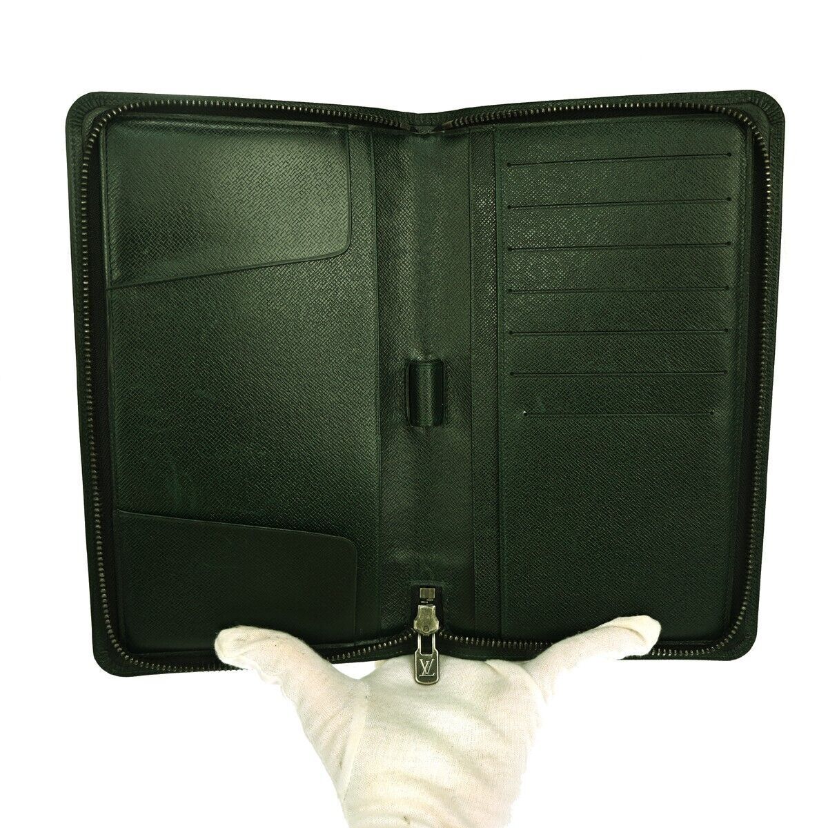 LOUIS VUITTON Travel Case Long Bifold Wallet Taiga Leather Epicea Green 63GA195