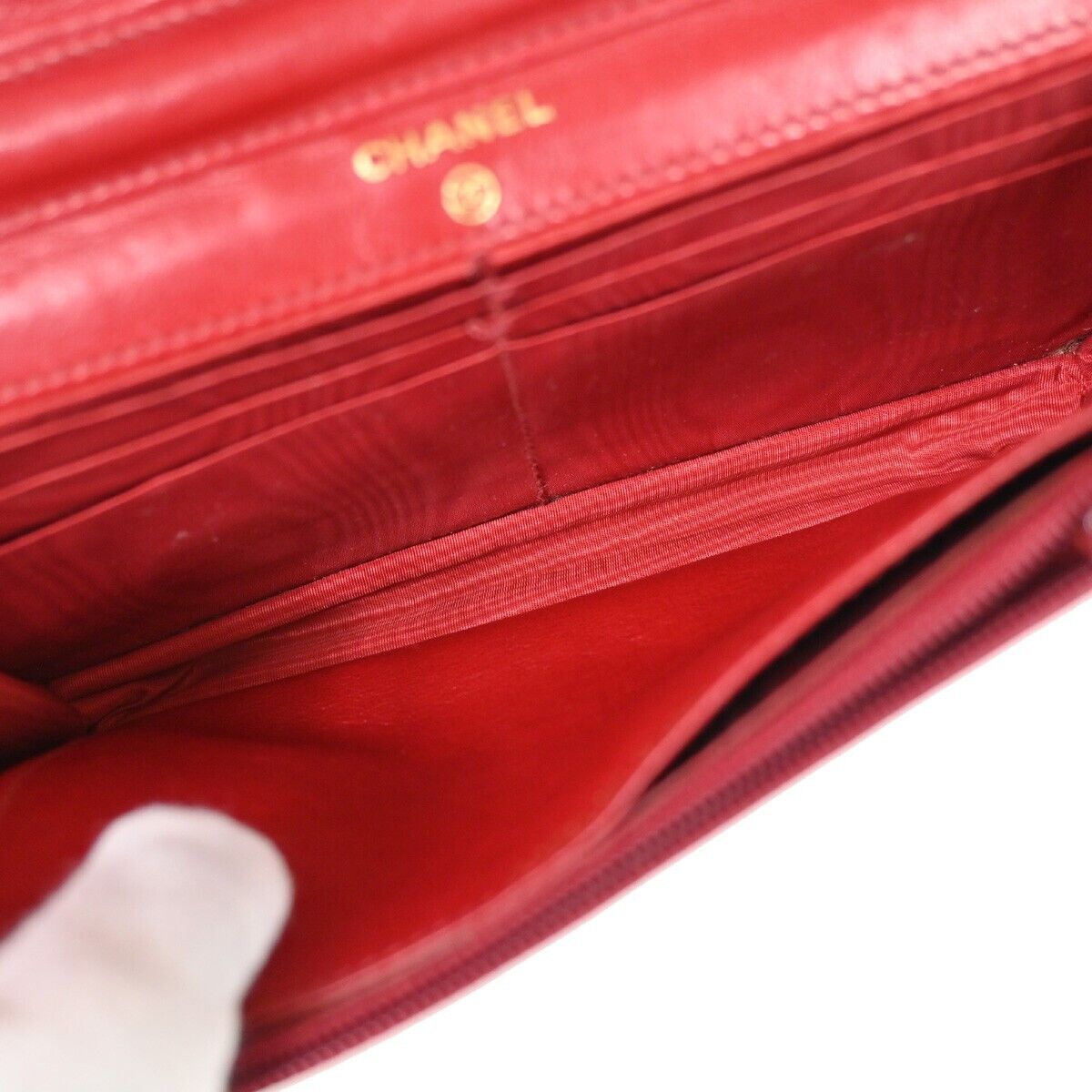 CHANEL CC Logo Chain Shoulder Bag Bifold Wallet Caviar skin Leather Red 671RJ655