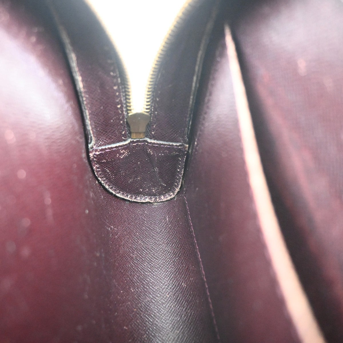 38.Live LOUIS VUITTON Baikal Hand Bag Taiga Leather Acajou M30186 02MA157