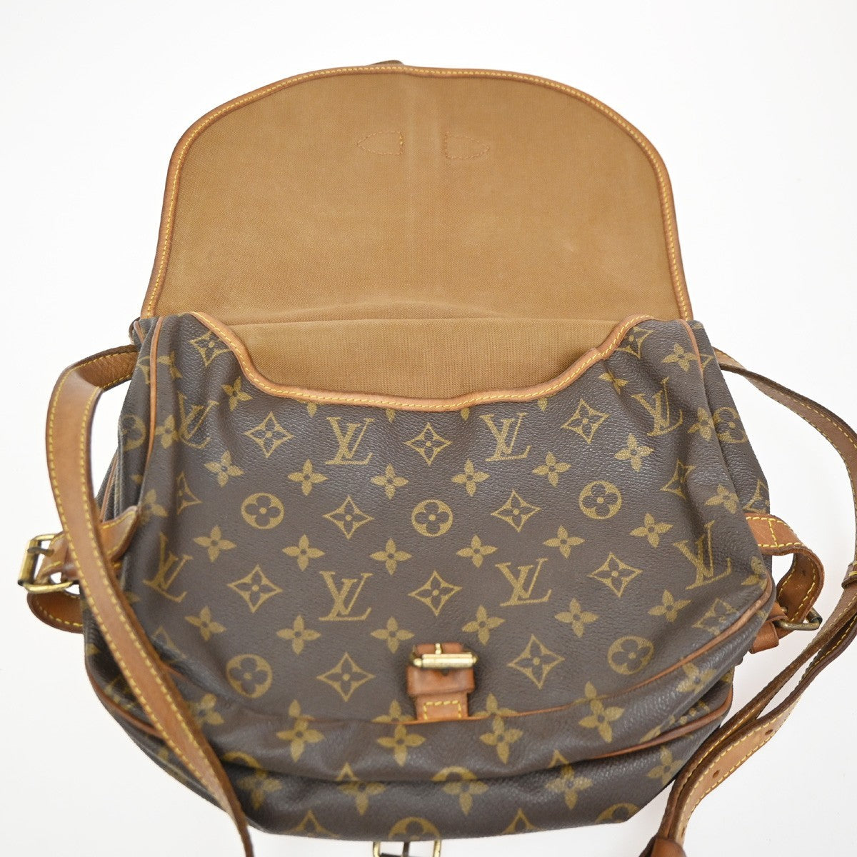 LOUIS VUITTON Logo Saumur 30 Shoulder Bag Monogram Leather Brown M42256 35ZA261