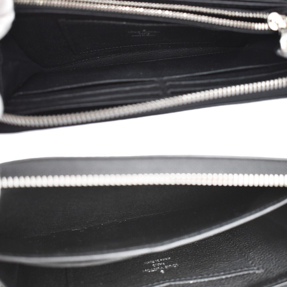 LOUIS VUITTON LV Logo Lockme Long Zipper Wallet Black Spain M62622 86GA837