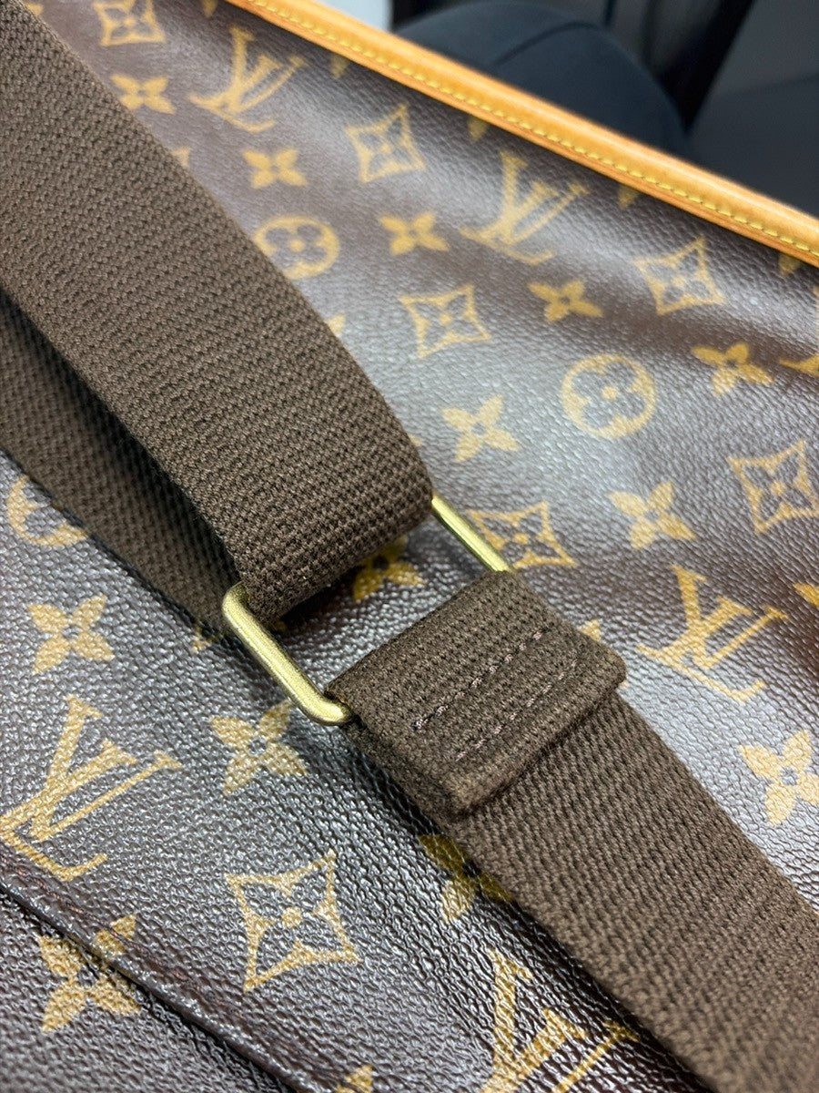 LOUIS VUITTON Messenger Bosphore GM Shoulder Bag Monogram Leather M40105 70YJ190