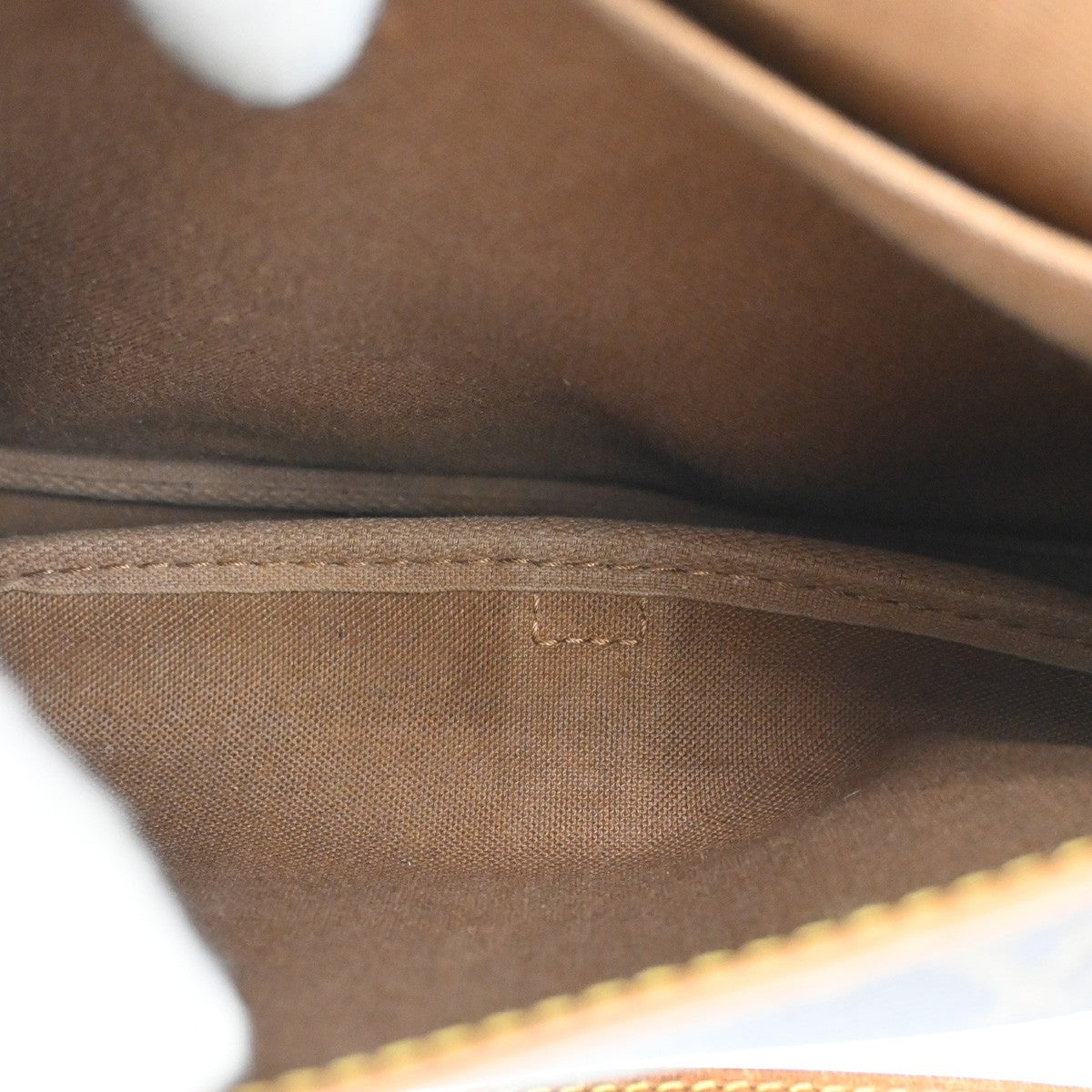 LOUIS VUITTON Logo Saumur 30 Shoulder Bag Monogram Leather Brown M42256 85CA300