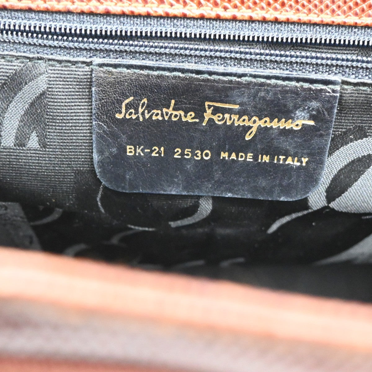 SALVATORE FERRAGAMO Logo Vara Shoulder Bag Embossing Leather Brown 63KB860