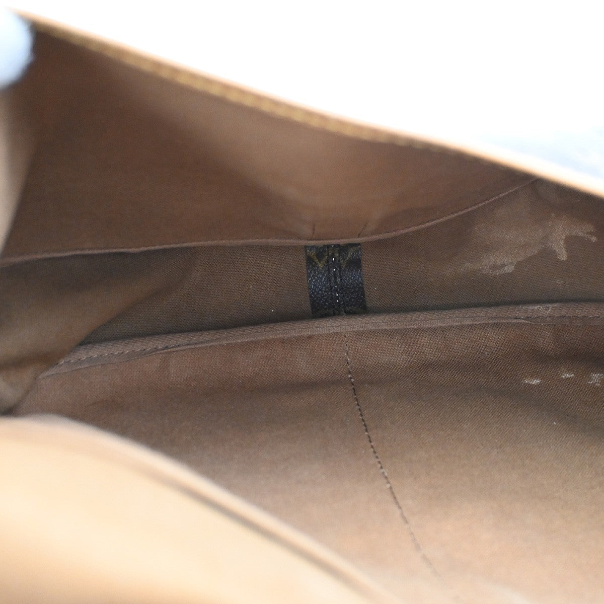 LOUIS VUITTON Saumur 35 Shoulder Bag Monogram Leather BN France M42254 70DA212