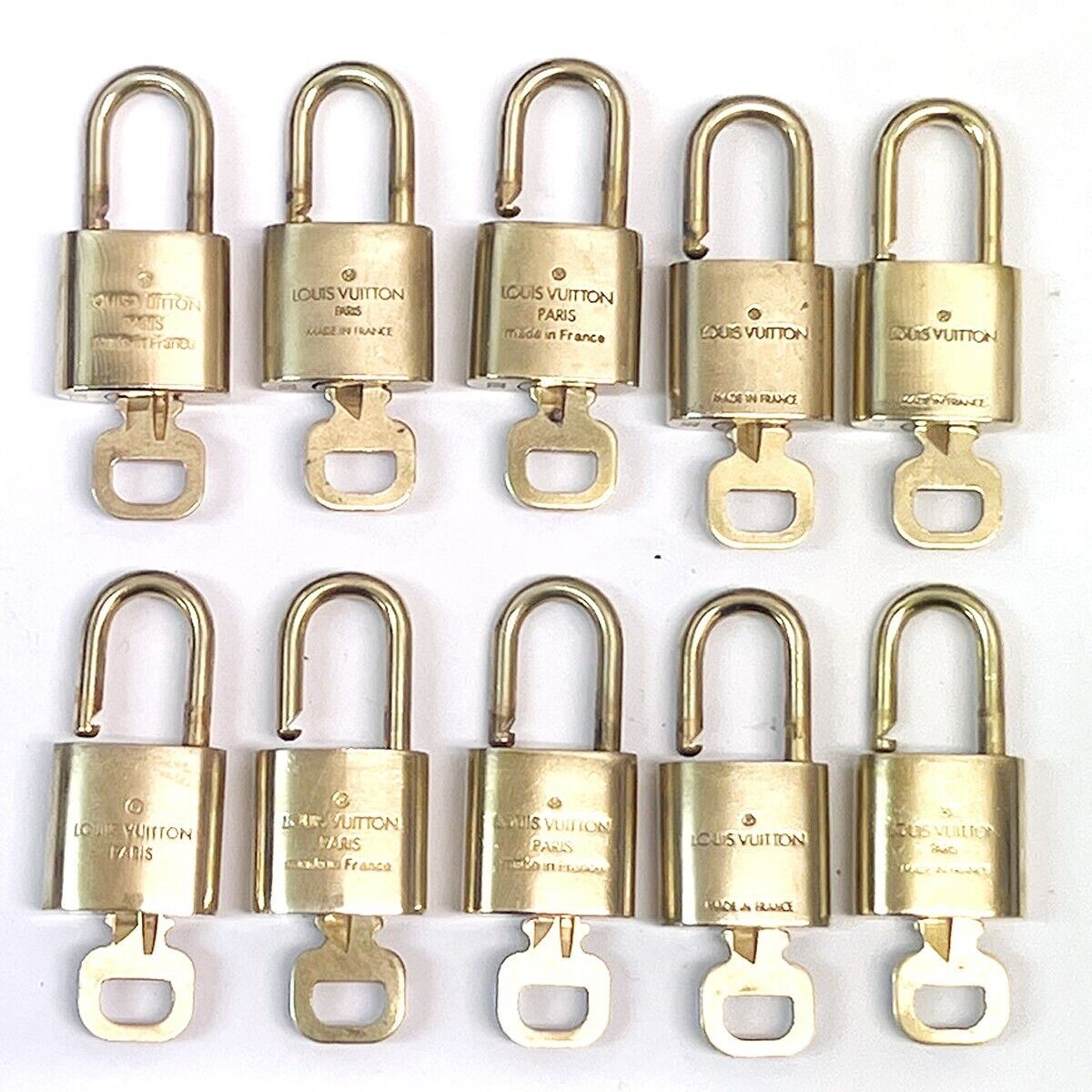 LOUIS VUITTON LV 10 SET PADLOCK KEY BAG CHARM CADENA GOLD PLATED FRANCE 37SH244