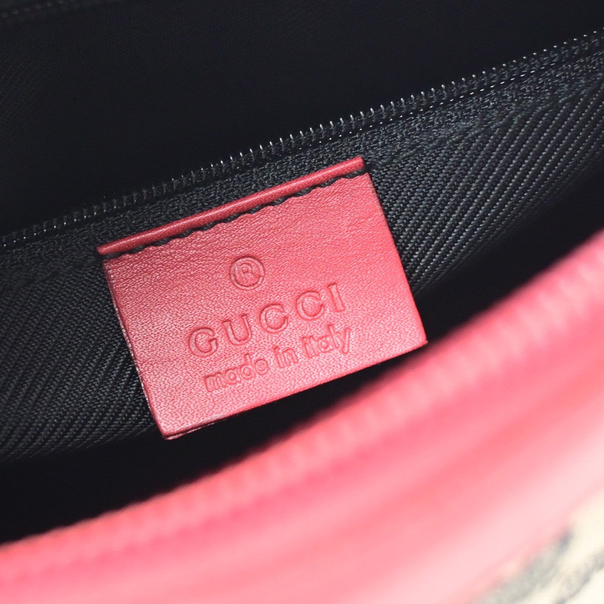 GUCCI Logo GG Pattern​ Hand Bag Canvas Leather Red Black GHW Italy 70KD119