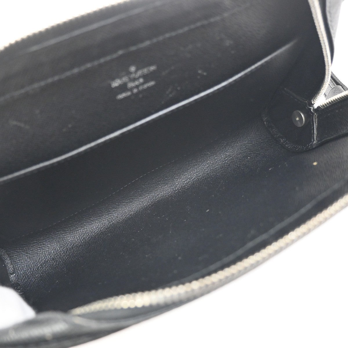 LOUIS VUITTON LV Logo BAIKAL Clutch Hand Bag Taiga Leather Black M30182 04KC763