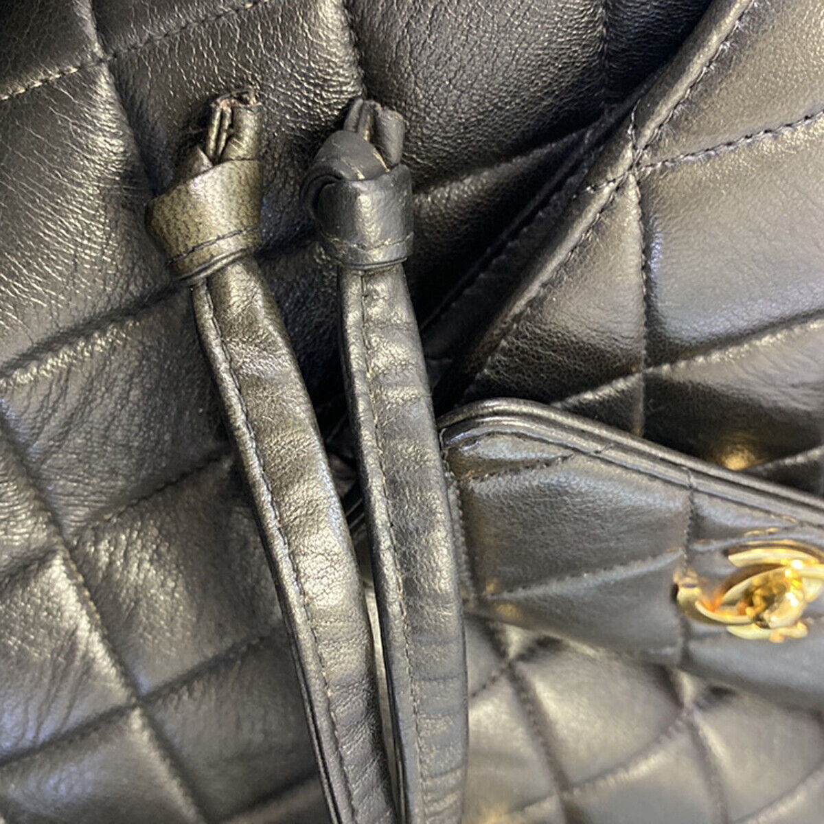 CHANEL CC Logo Matelasse Chain Backpack Bag Leather Black GHW Vintage 325RK673