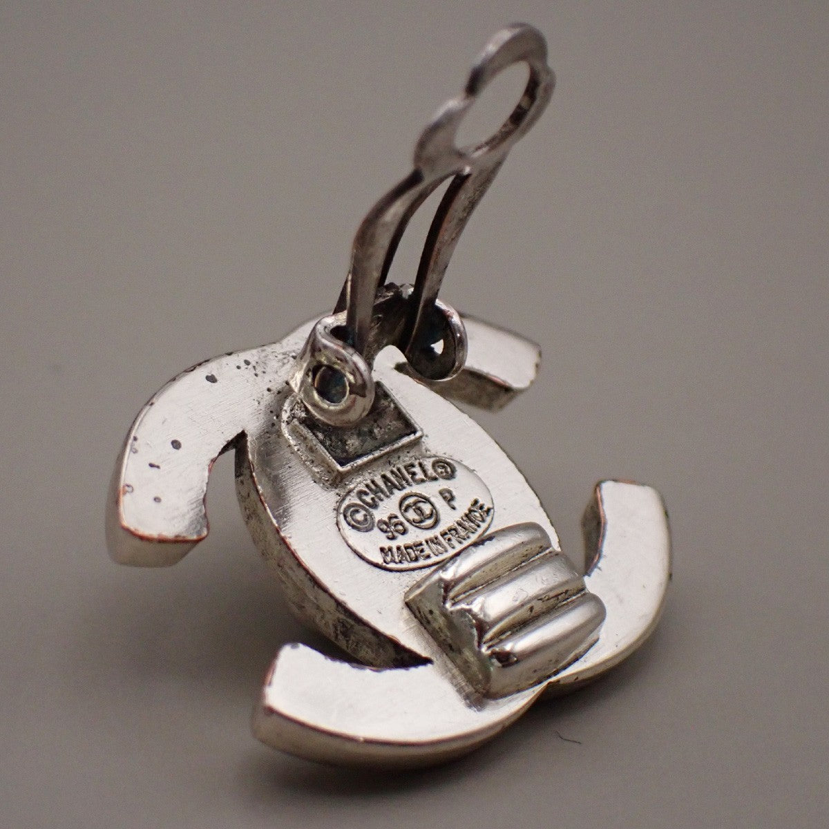 CHANEL CC Logo Button Earrings 96P Clip-On Silver-Plated France Vintage 85RL396