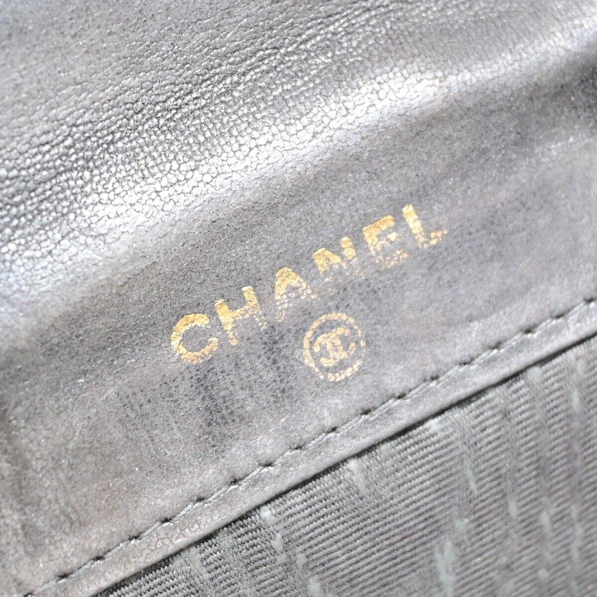 CHANEL CC Logo Bifold Wallet Purse Caviar Skin Leather Black GHW France 01YE954