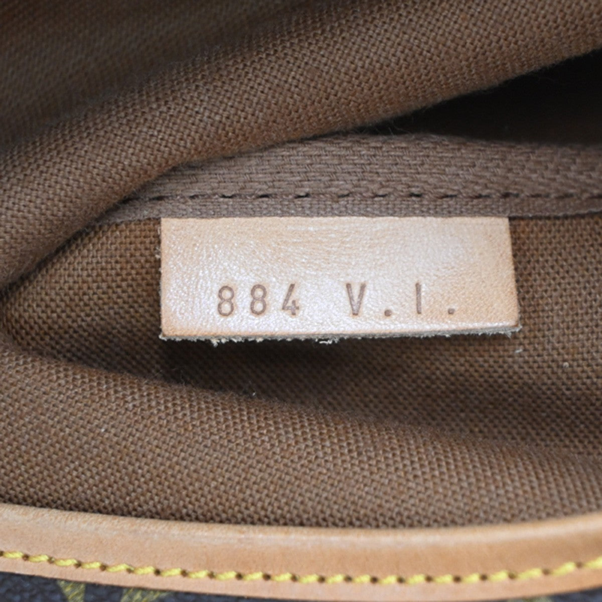 LOUIS VUITTON Saumur 35 Shoulder Bag Monogram Leather BN France M42254 15TA710