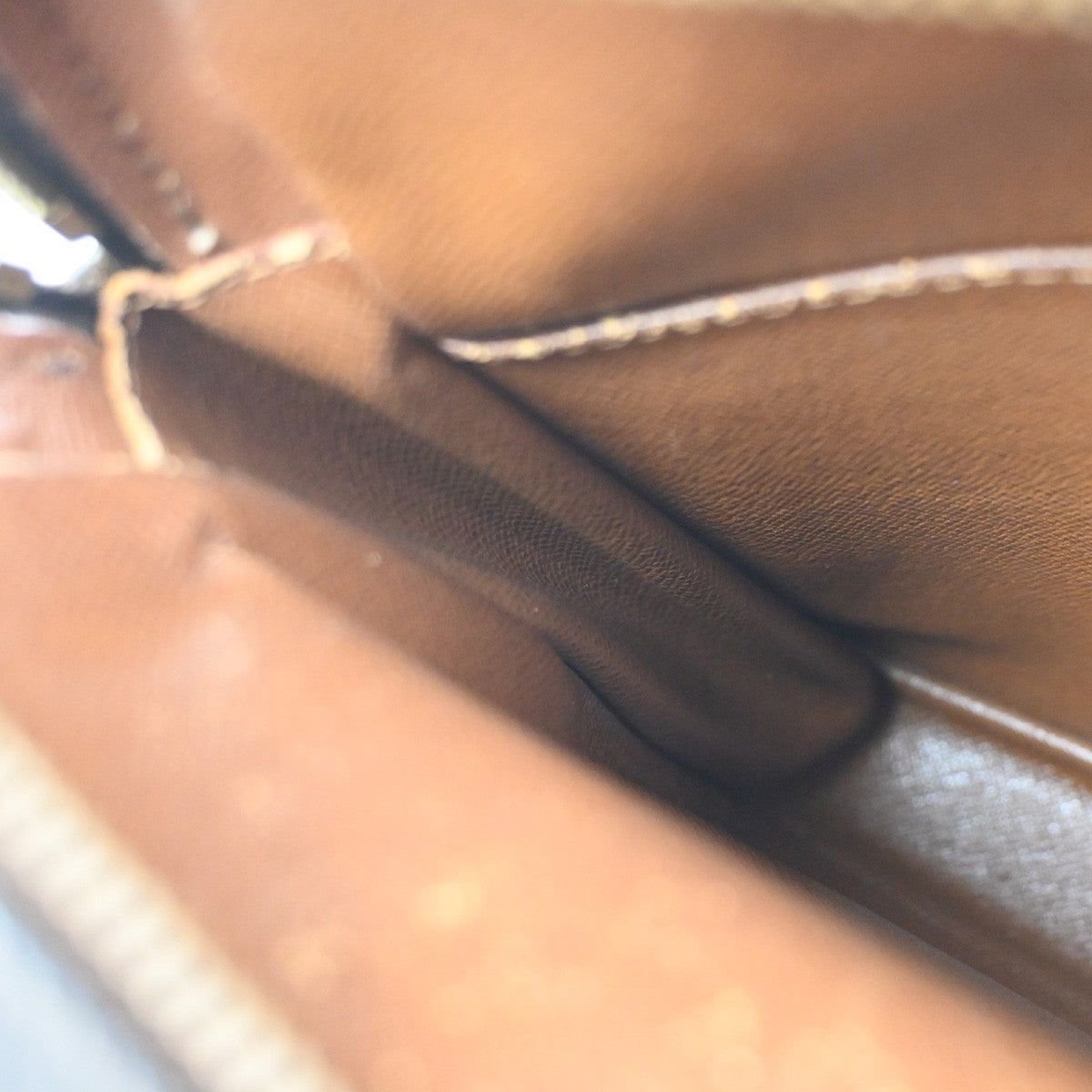 LOUIS VUITTON Amazon Crossbody Shoulder Bag Monogram Leather BN M45236 80KC694