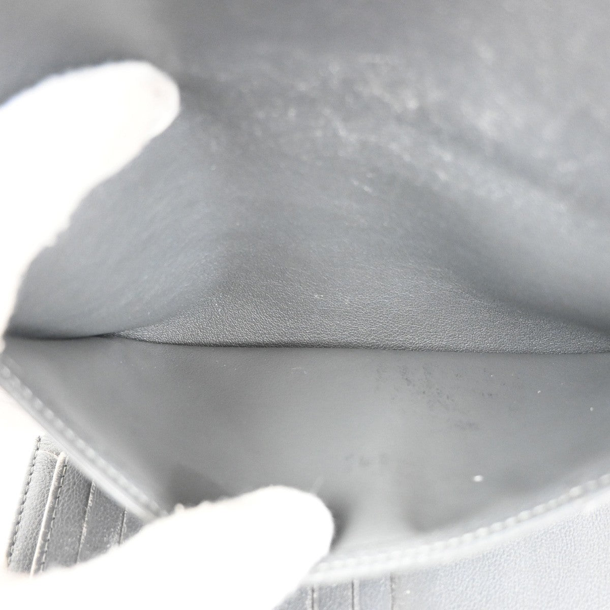 LOUIS VUITTON Portefeuille Amelia Wallet Monogram Mahina Gray M93761 09KC396