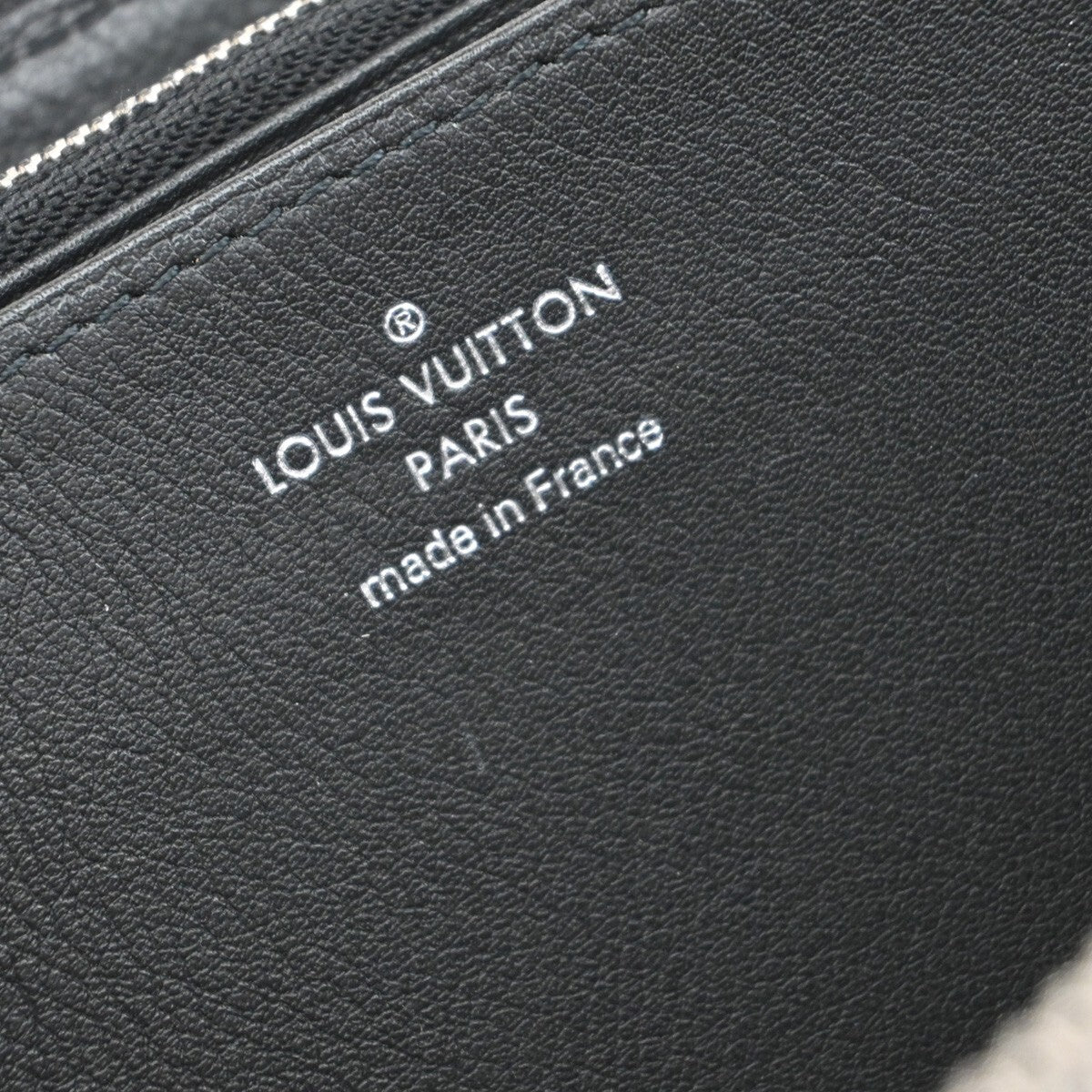 LOUIS VUITTON Zippy Long Wallet Monogram Mahina Leather Black M61867 14EE154