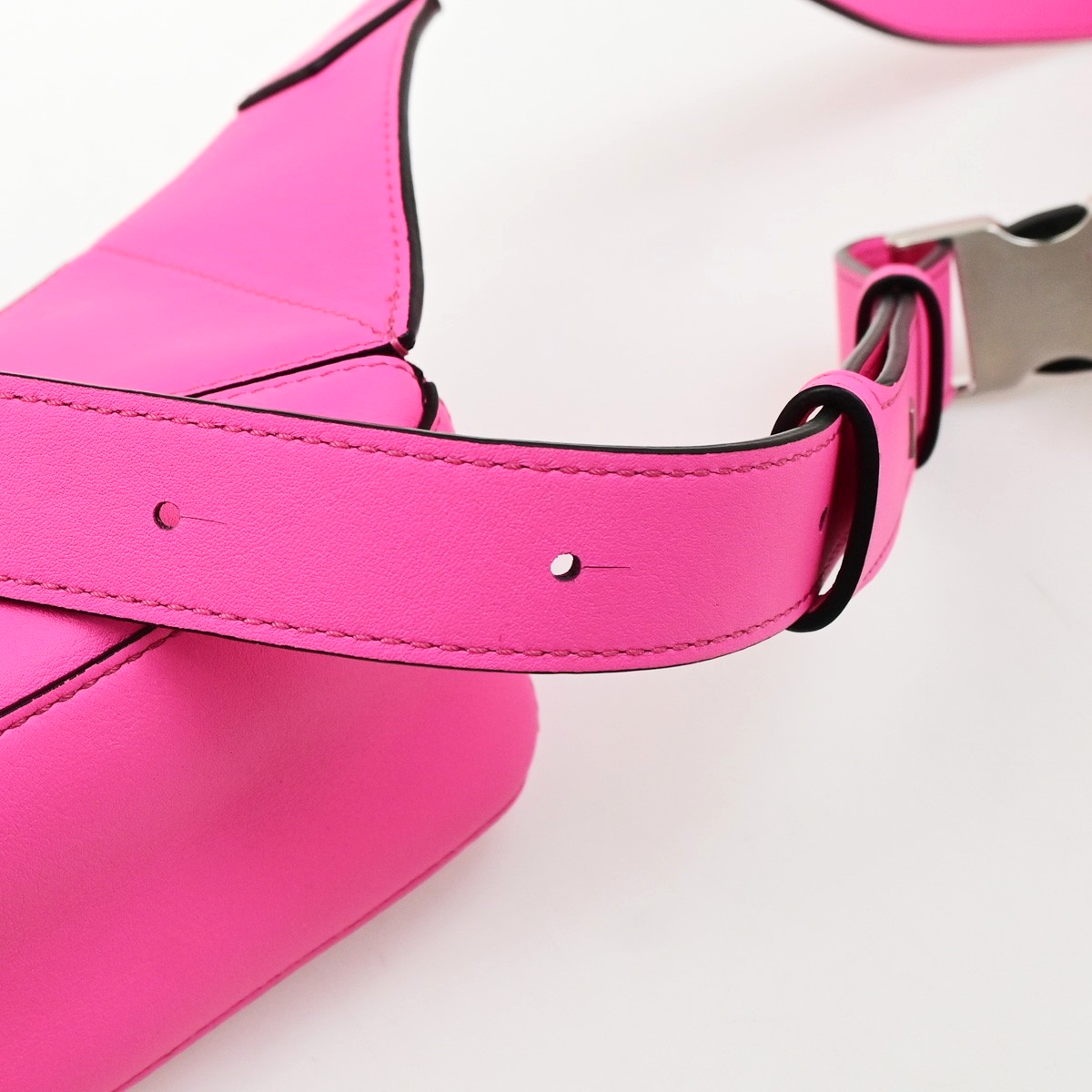 LOEWE Logo Puzzle Mini Body Shoulder Bag Leather Neon Pink SHW Spain 684RQ079