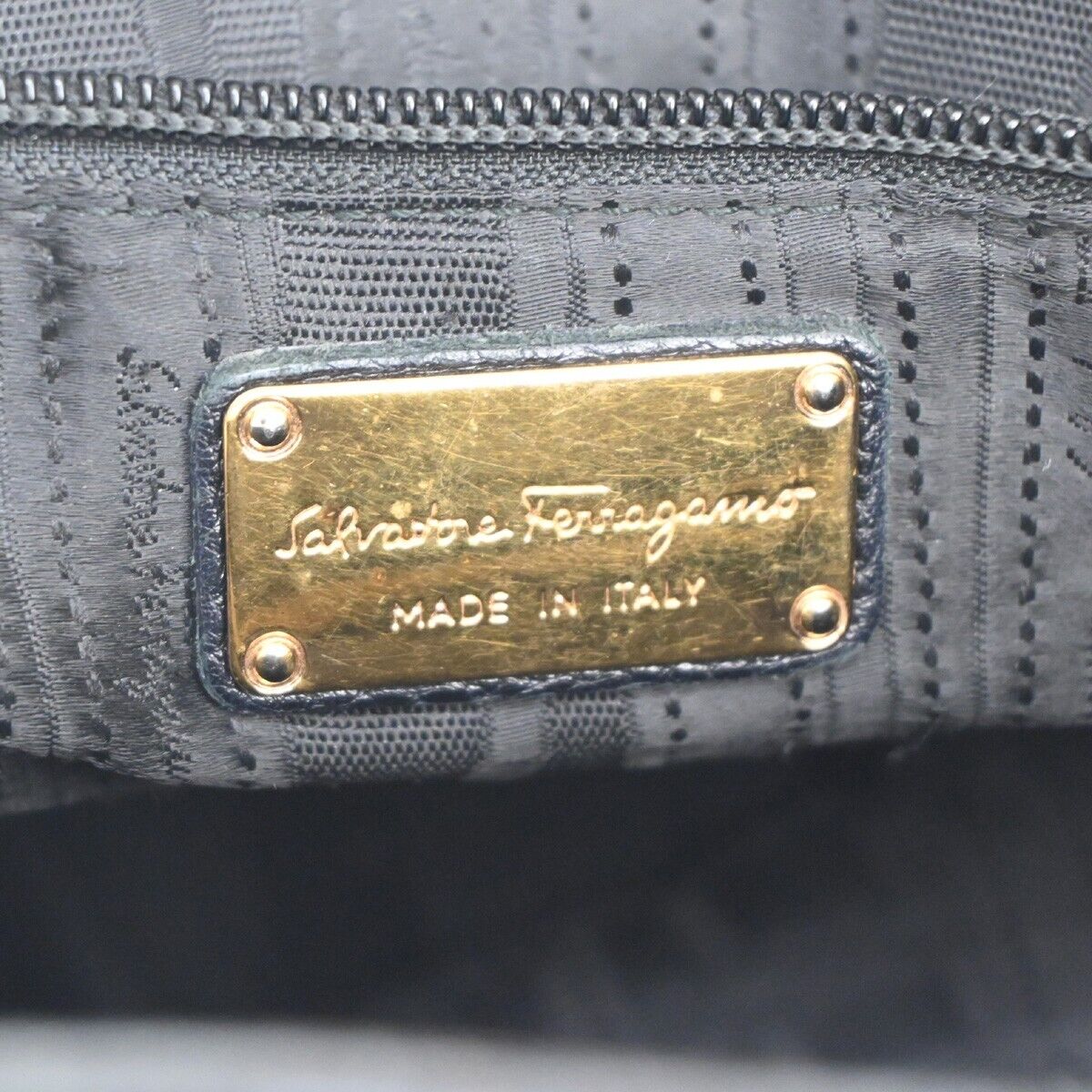 SALVATORE FERRAGAMO Logo Gancini Shoulder Bag Leather Black Gold Italy 63YC962