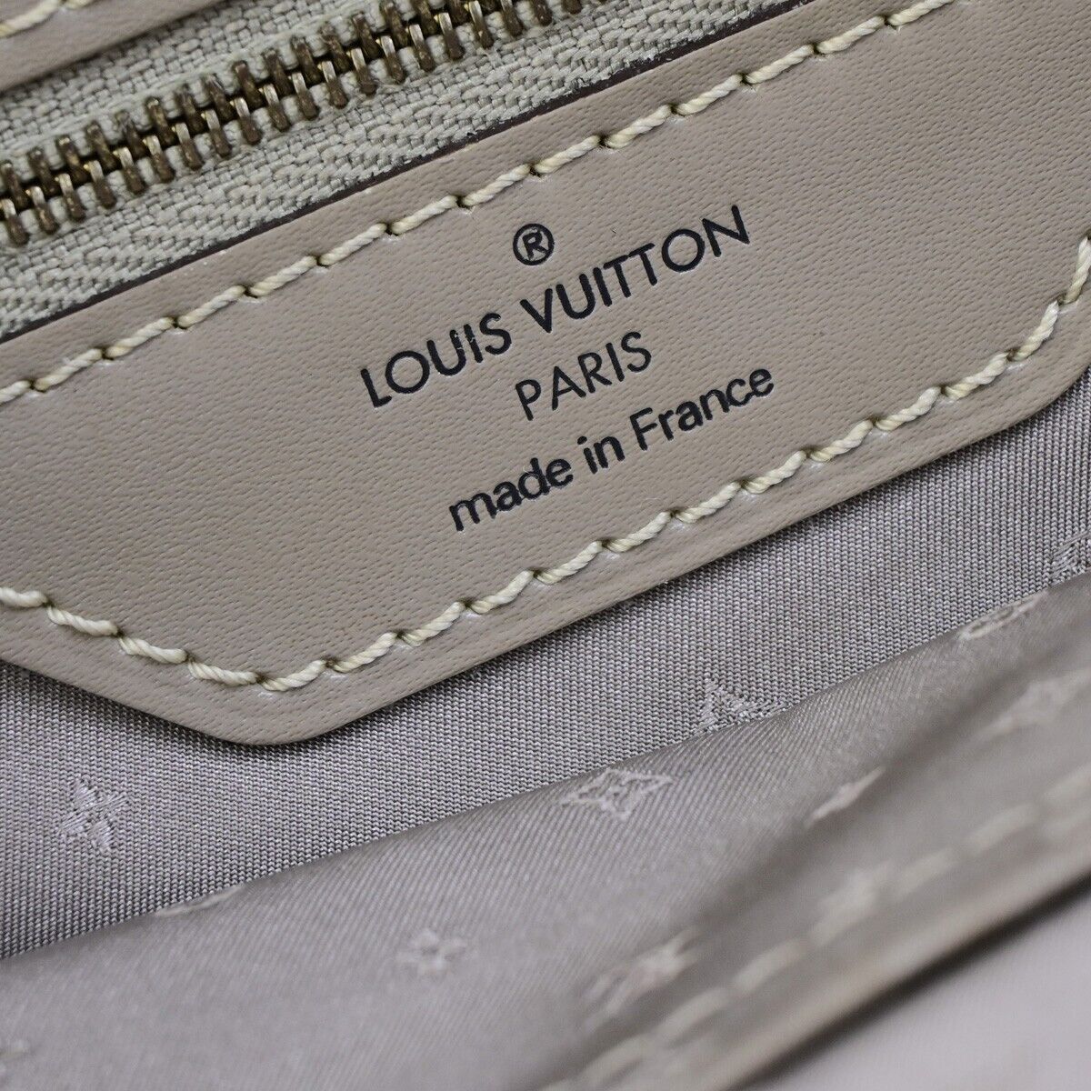 LOUIS VUITTON LV Logo Lockit Hand Bag Suhali Leather Gray GHW M91790 89ED054