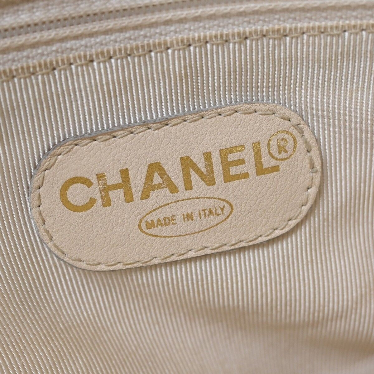 CHANEL Triple CC Logo Chain Shoulder Bag Grained Calfskin Leather OG 683RH552
