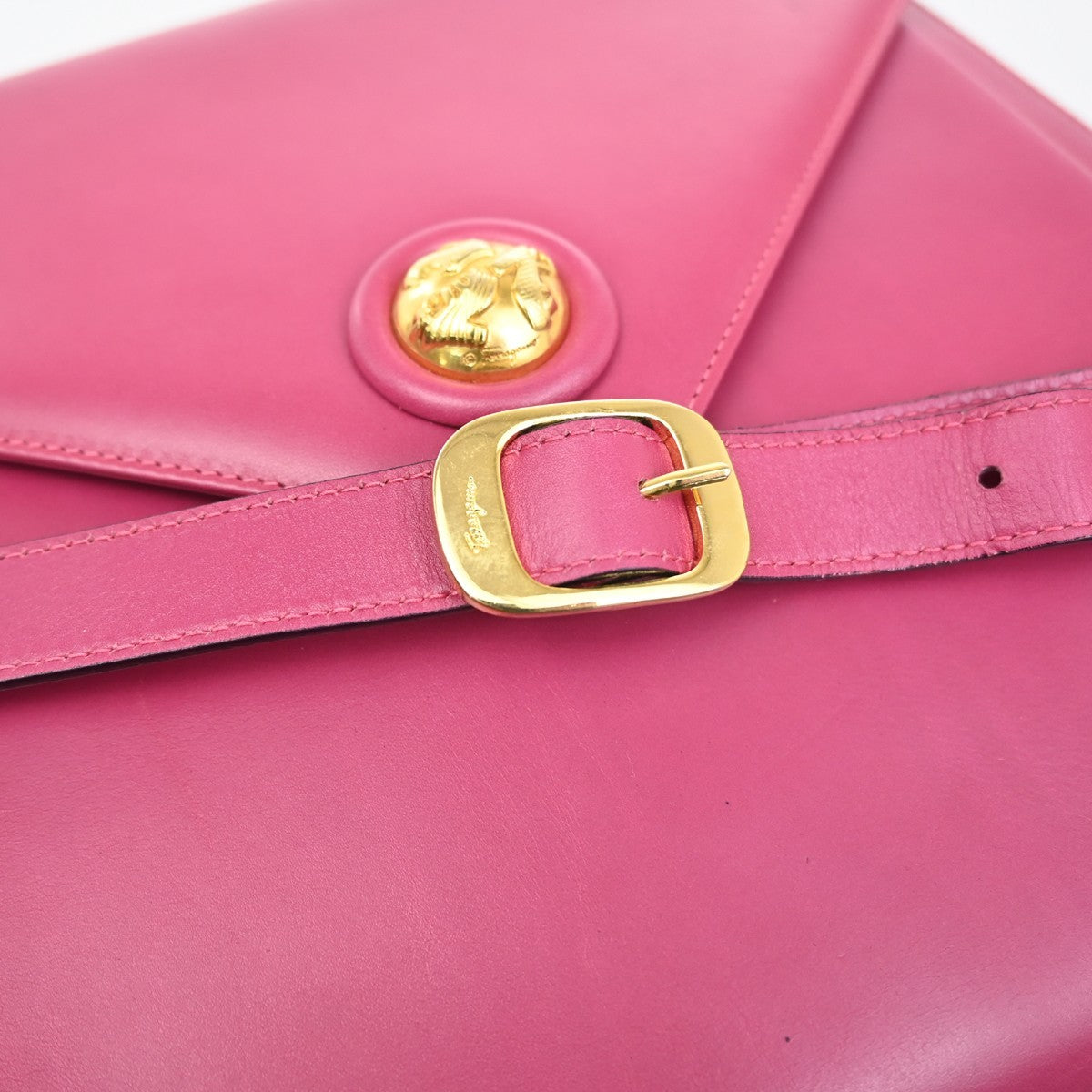 SALVATORE FERRAGAMO Crossbody Shoulder Bag Leather GHW Pink Italy 63ZA114