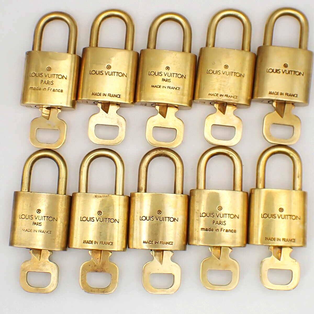 LOUIS VUITTON LV 10 Set  Padlock Key Bag Charm Cadena Gold Plated France 80YF809