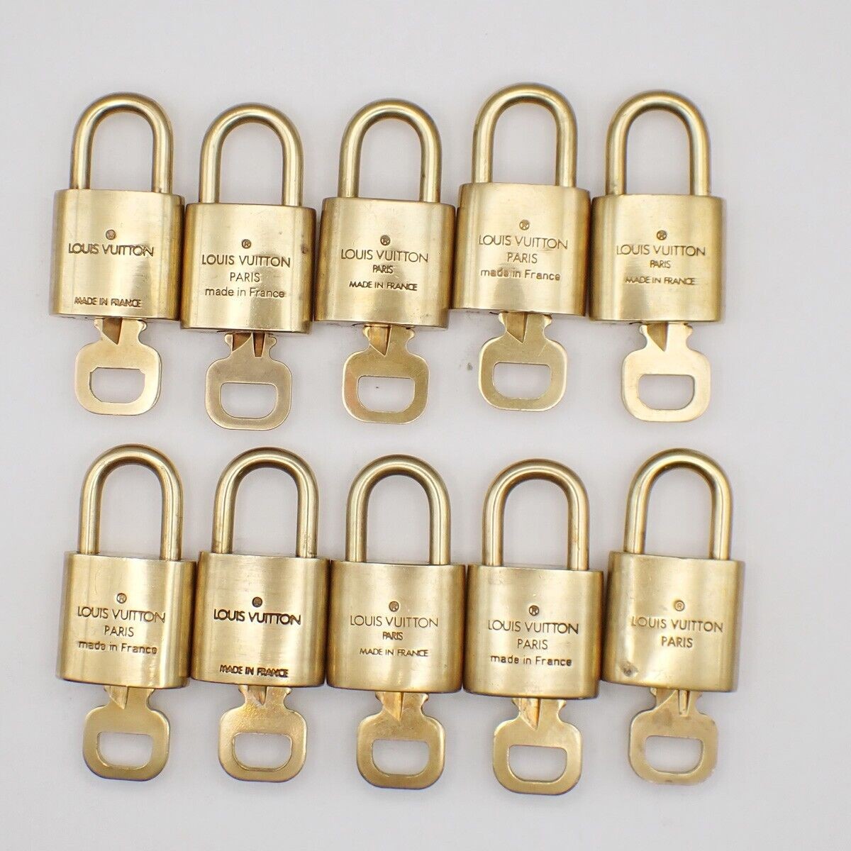 LOUIS VUITTON LV 10 Set  Padlock Key Bag Charm Cadena Gold Plated France 31YF667