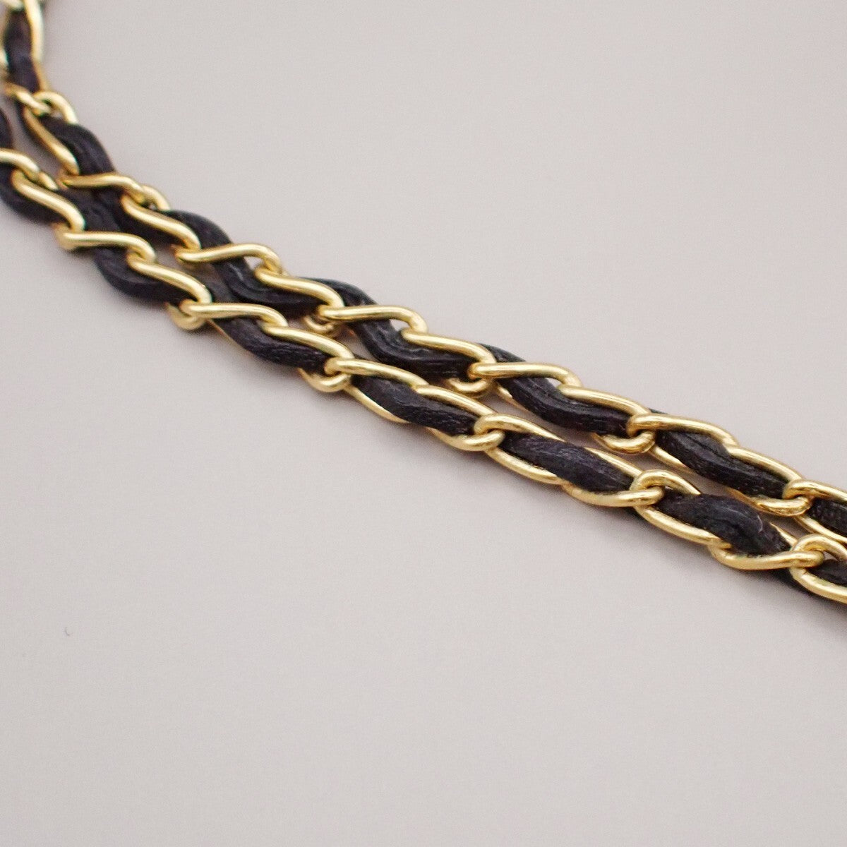 CHANEL CC Camellia Clover Chain Necklace 96P Leather GHW Vintage 665RK645