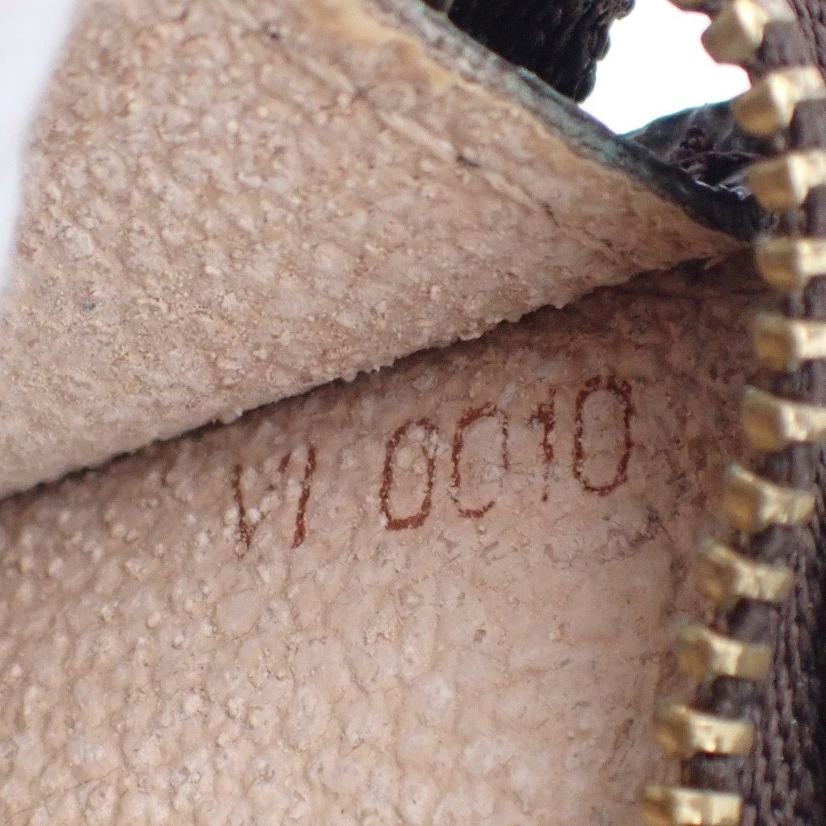 LOUIS VUITTON LV Bucket PM Clutch Pouch Bag Monogram Leather France 02AA180