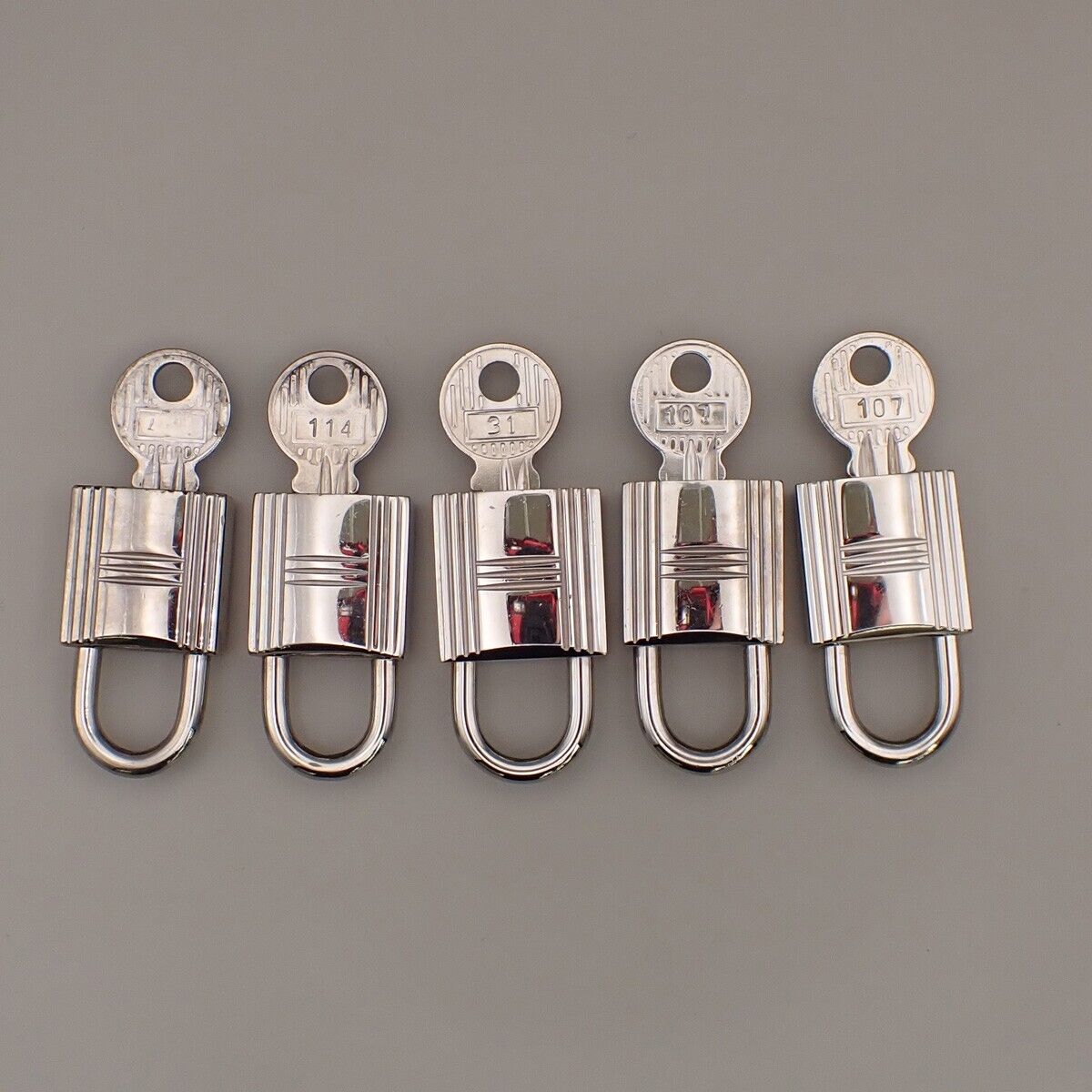 HERMES Logo 5 Set Padlock Key Bag Charm Cadena Silver-Plated Accessroy 37KA556