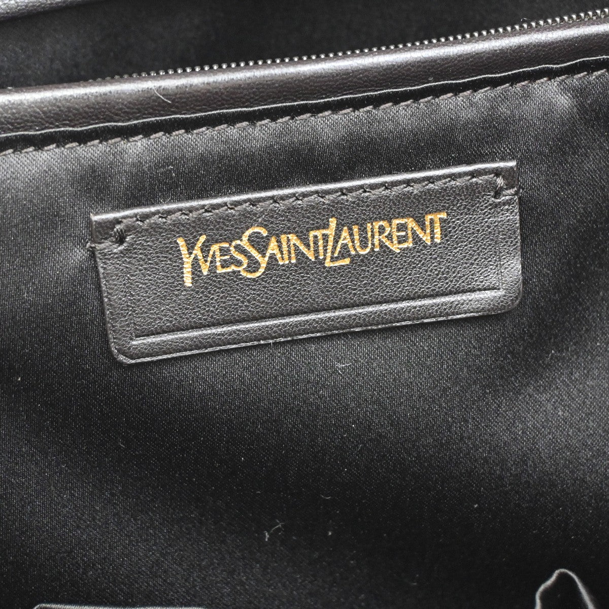 YVES SAINT LAURENT Logo Muse Shoulder Bag Leather Pink GHW Italy 33YH641