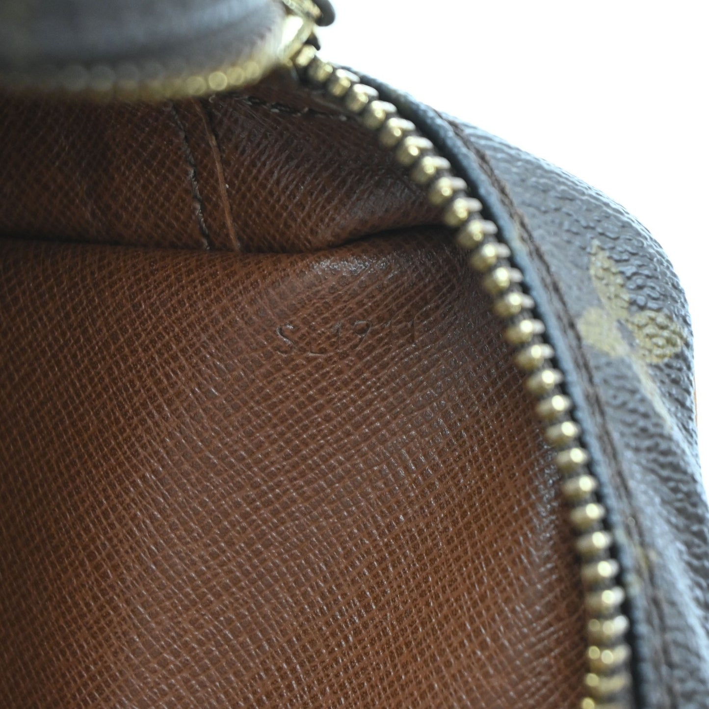 LOUIS VUITTON Compiegne 23 Clutch Hand Bag Monogram Leather Brown M51847 66KD143