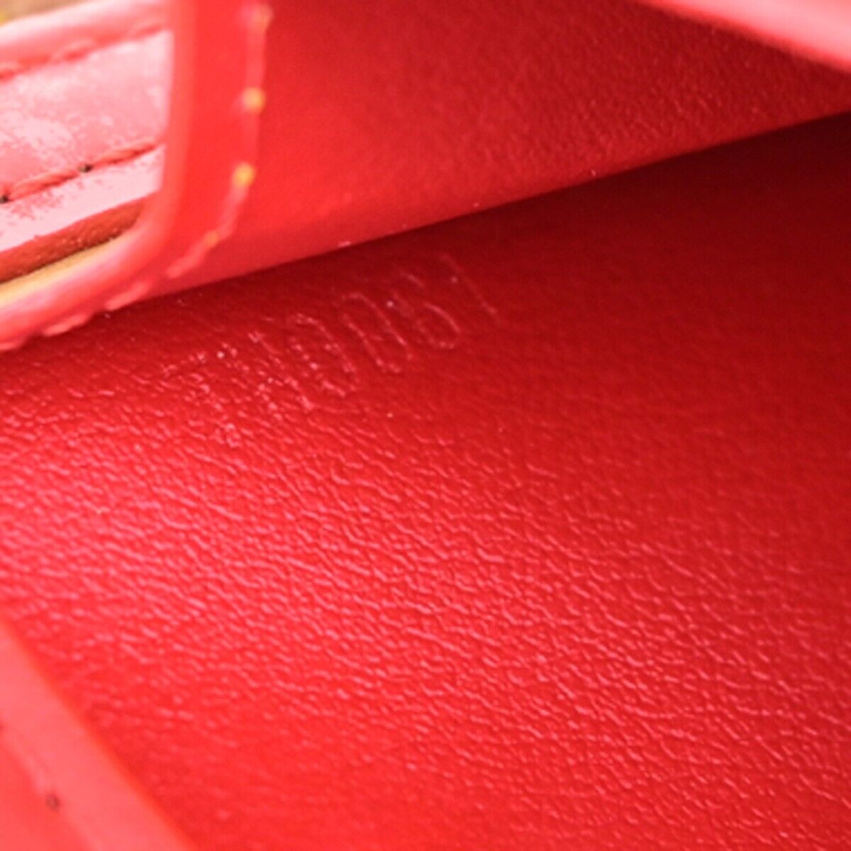 LOUIS VUITTON LV Motto Shoulder Bag Monogram Vernis Leather Red M91137 30FB338