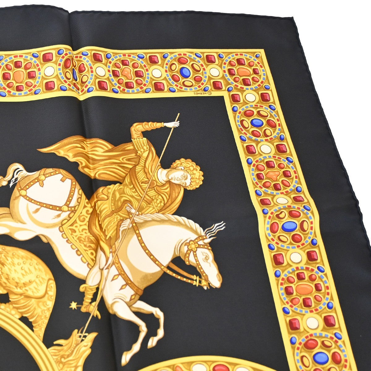 HERMES XL Carre Scarf Le Triomphe du Paladin 100% Silk Black Gold 69RL761