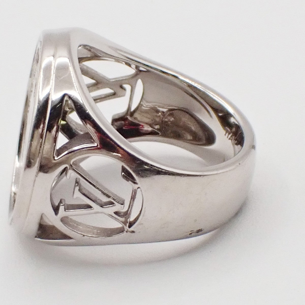 Louis Vuitton Chevaliere Medallion Ring Size M US 9 Metal Silver M63668 61RP010