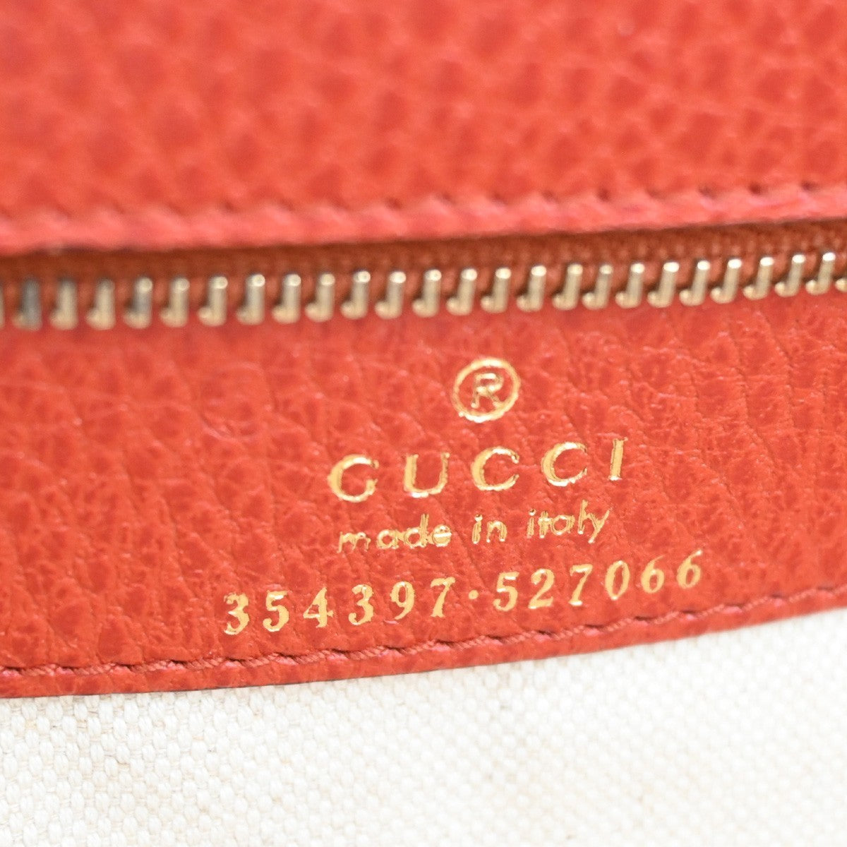 GUCCI Logo Swing Shoulder Tote Hand Bag Leather Red GHW Italy 84CA871