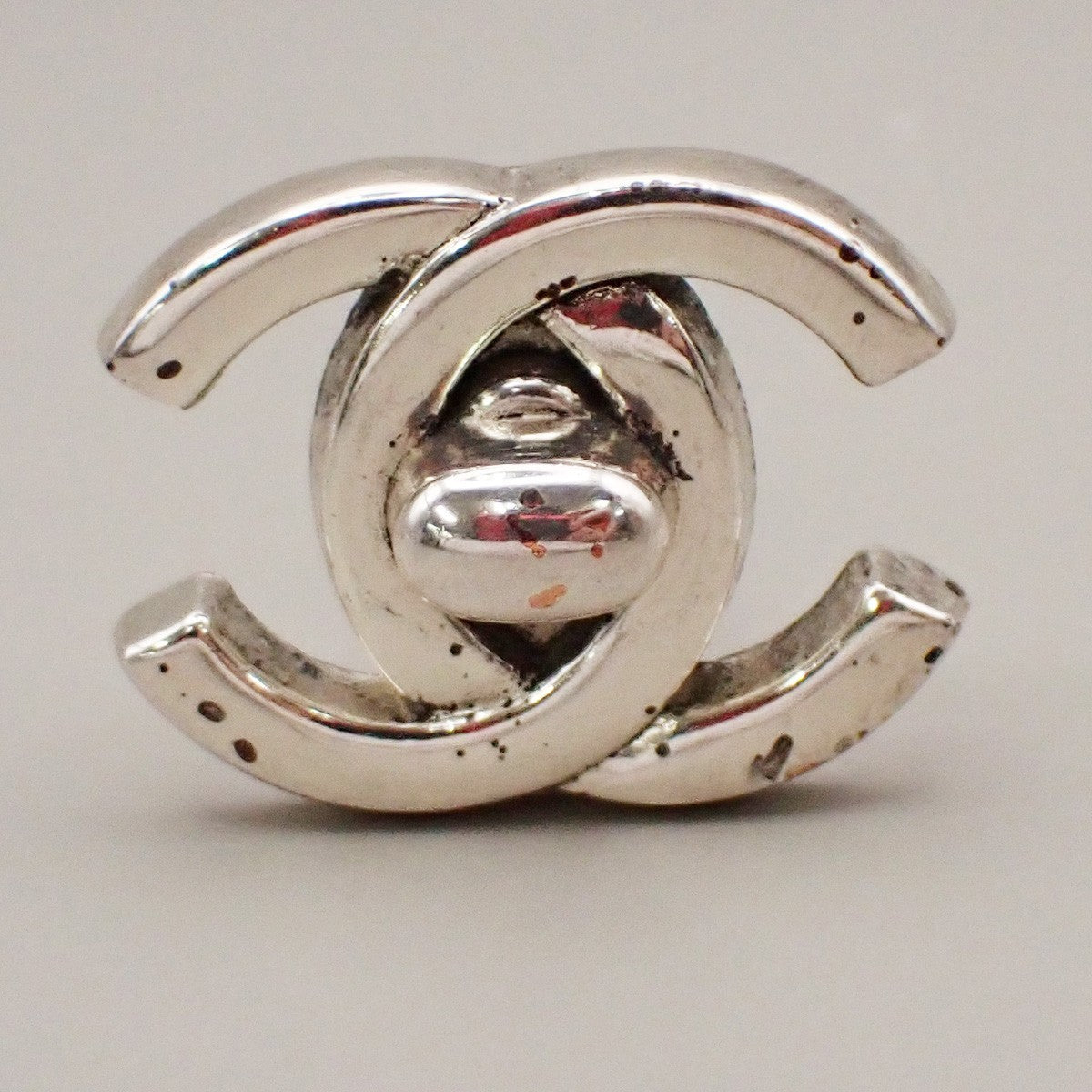 CHANEL CC Logo Button Earrings 96P Clip-On Silver-Plated France Vintage 85RL396
