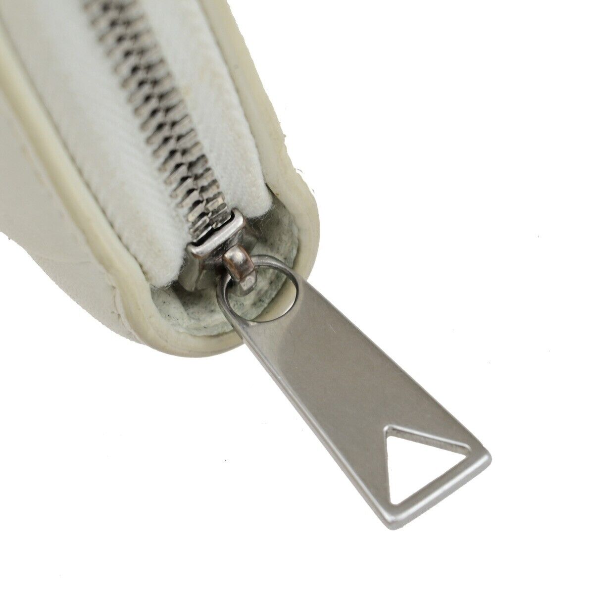 BOTTEGA VENETA Cassette Intrecciato Long Zipper Wallet Leather White 66EC242