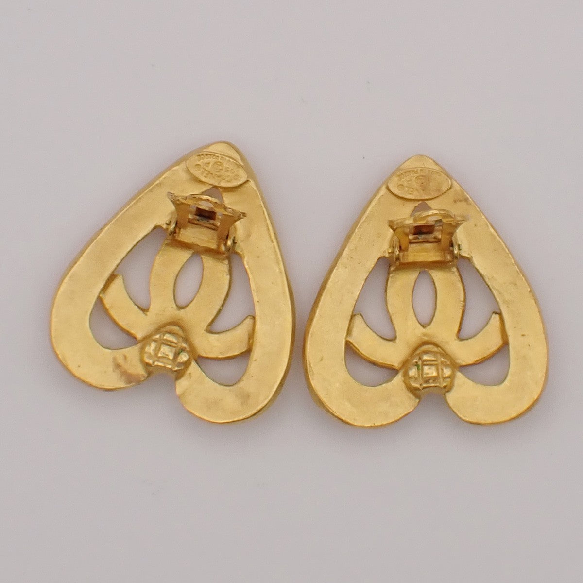 CHANEL CC Logo Heart Clip On Earrings 95 P Gold Accessory Vintage 73EG259
