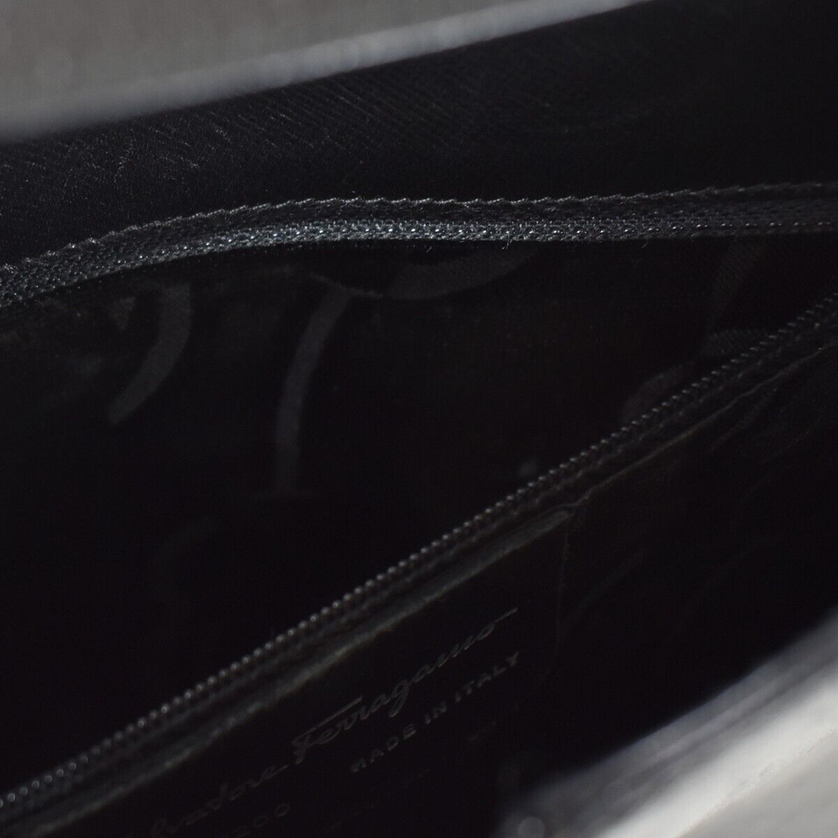 SALVATORE FERRAGAMO Gancini Logos One Shoulder Bag  Leather Black Italy 05DA037